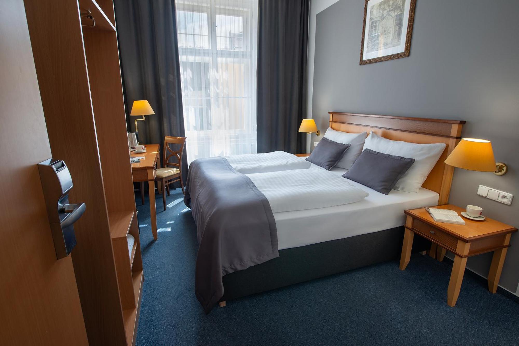 Prague Season Hotel 外观 照片