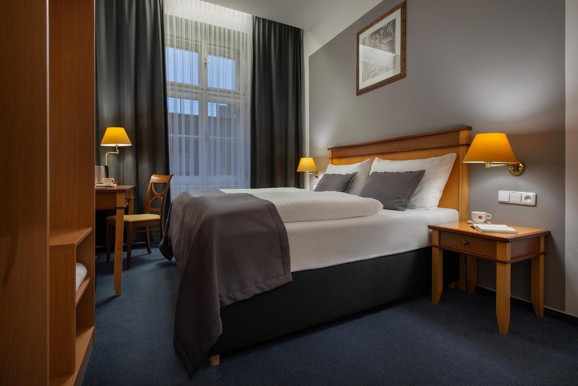 Prague Season Hotel 外观 照片